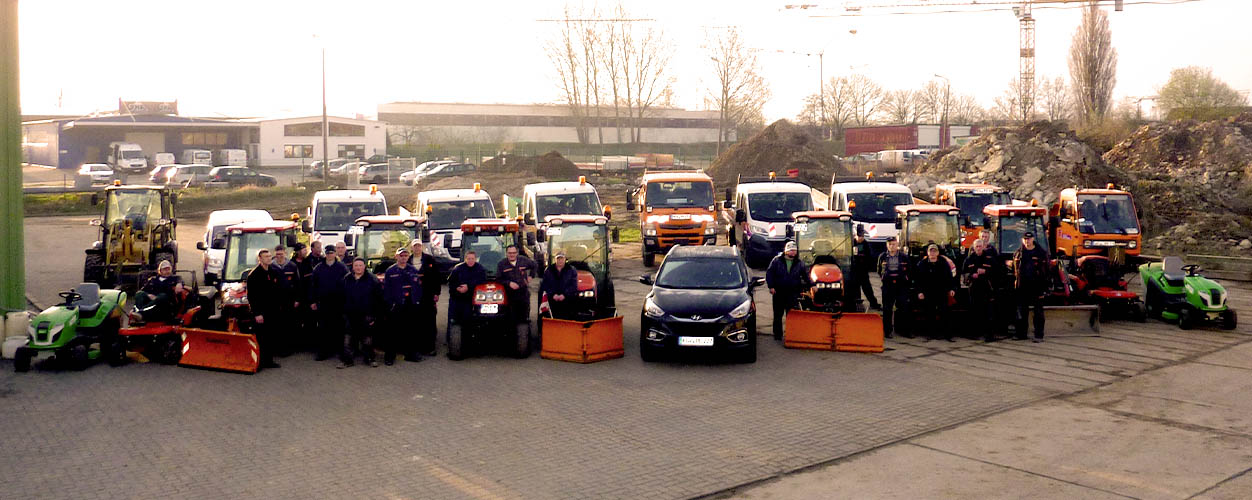 Die Piepenbrocker in Greifswald nutzen einen beeindruckenden Fuhrpark für ihre Services im Winterdienst und der Grünanlagenpflege.