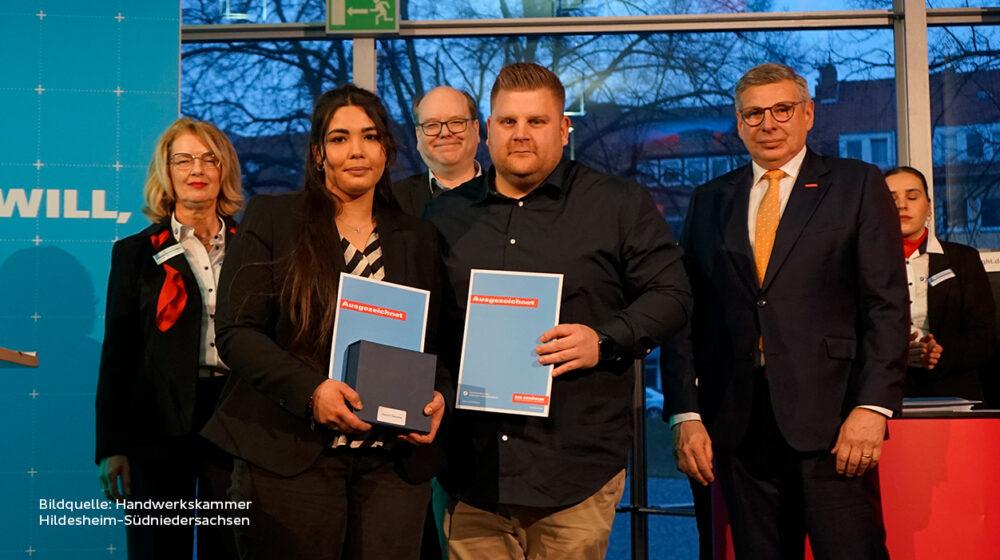 Bei der „Ehrung der Besten“ hielten Yasmin Öztoprak und ihr Ausbilder Steven Theune von der Piepenbrock Niederlassung Göttingen die Urkunden in den Händen.