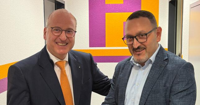 Olaf Piepenbrock, geschäftsführender Gesellschafter der gleichnamigen Unternehmensgruppe und Yavuz Selim Yazgan, Geschäftsführer des Bereichs Technische Reinigung.