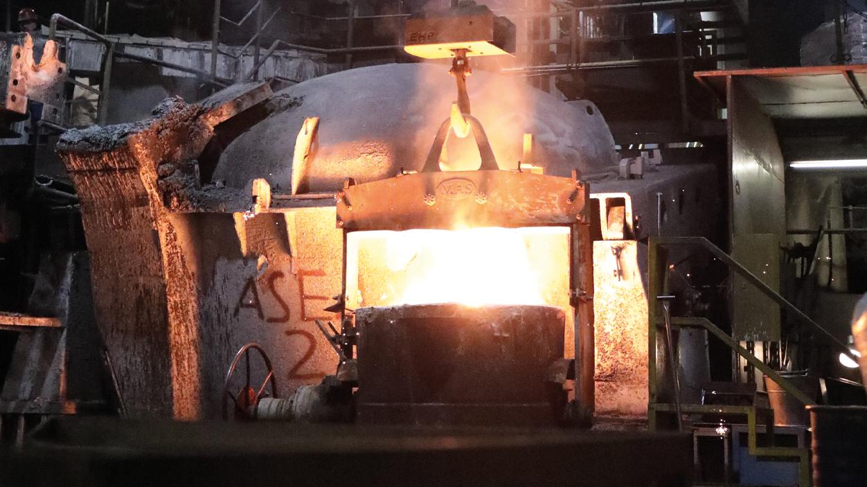 Glühende Funken in der Industrie: Im Einsatz bei DIHAG Gienanth