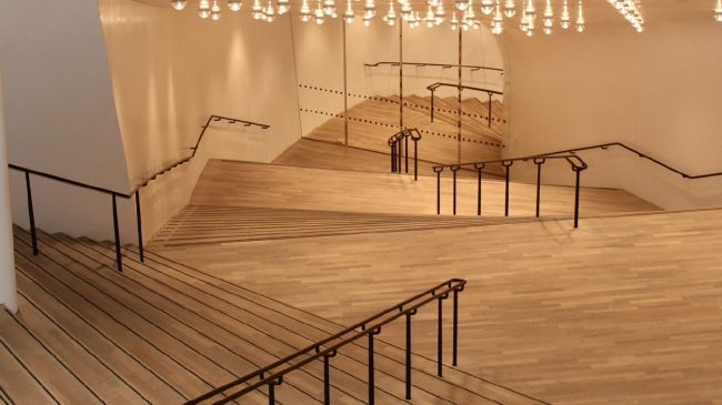 Treppen in der Elbphilharmonie in Hamburg