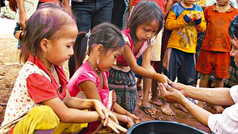 Kinder aus Laos und Vietnam