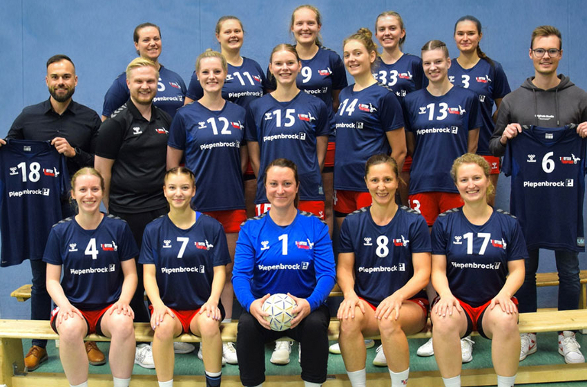 Teamfoto der Damenmannschaft des TV Oyten