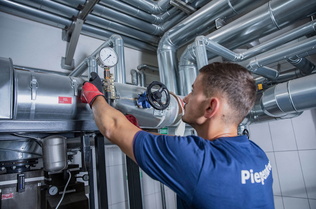 Kontrolle der Messgeräte in der Industriereinigung