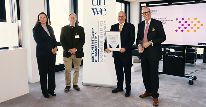 Piepenbrock nimmt DNWE-Preis für Unternehmensethik entgegen