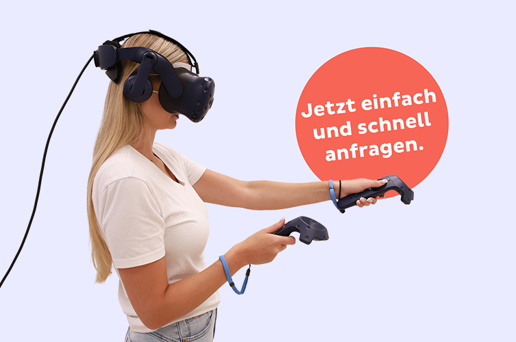 Frau mit VR-Brille und dem Hinweis - Jetzt einfach und schnell anmelden